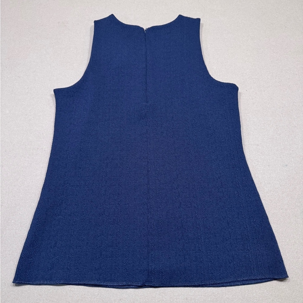 Banana Republic Blue Sleeveless Blouse with Floral Accent - Picture 5 of 5